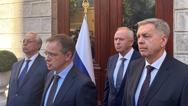 Membri delle delegazione russa per i colloqui di pace in Ucraina a Istanbul